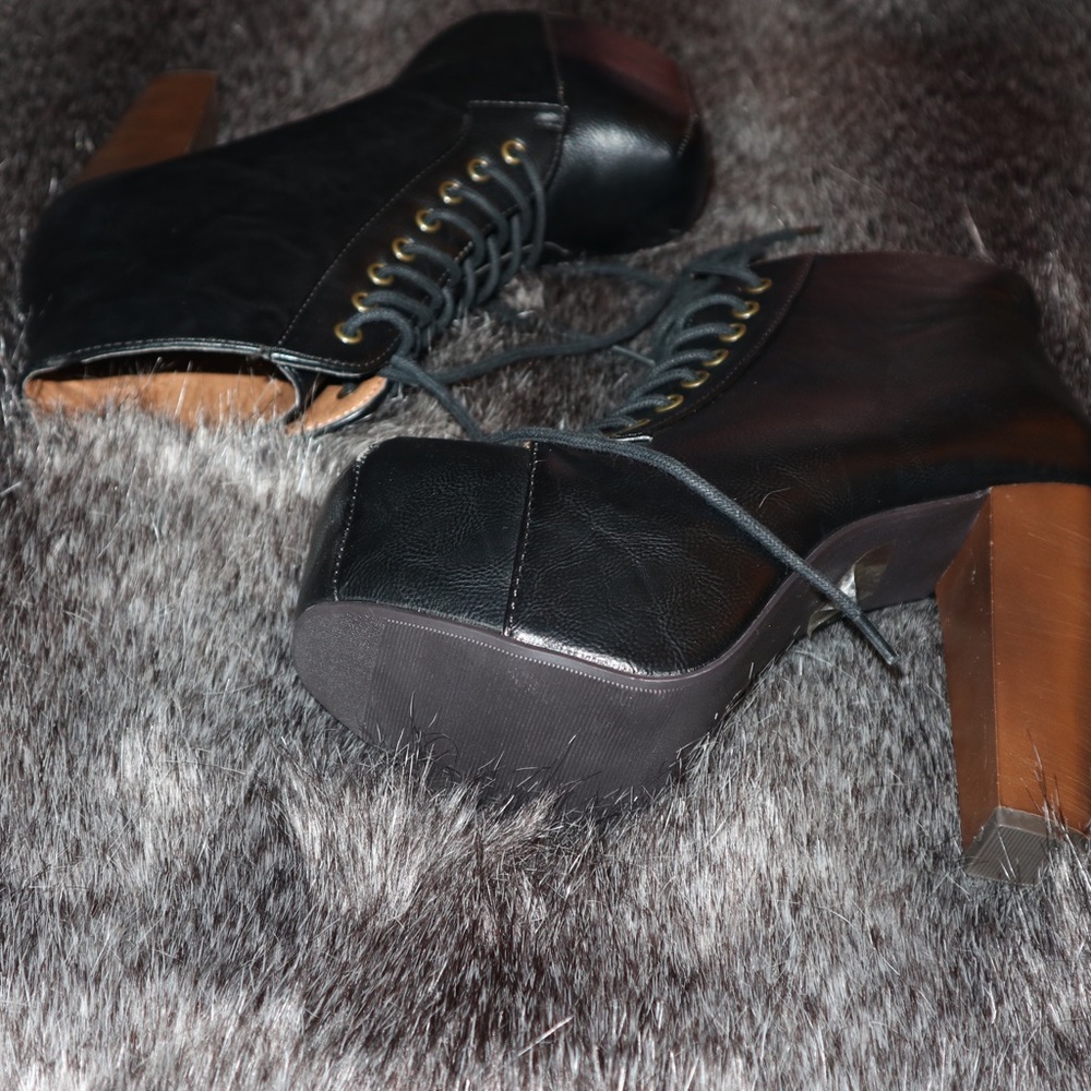 Black chunky booties.